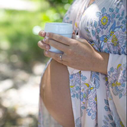 Teas To Drink When Breastfeeding To Help Keep Baby Calm And Colic-free
